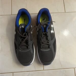 Under Armour 4D Foam Men’s Dark Gray with Blue & White Detail Sneakers